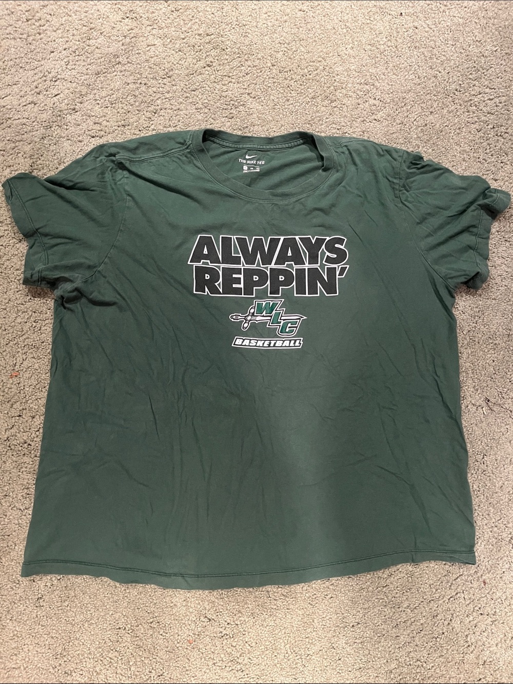 Nike Green The Nike Tee - Crew Neck